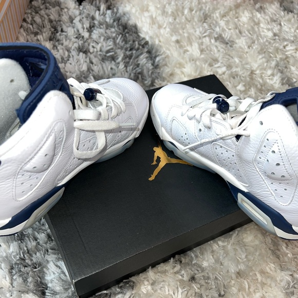 Air Jordan 6 Retro GS ‘Midnight Navy’ 2022 Sneakers - Picture 6 of 12